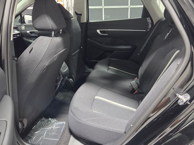 New 2026 Black Hyundai SEL Sport image 6