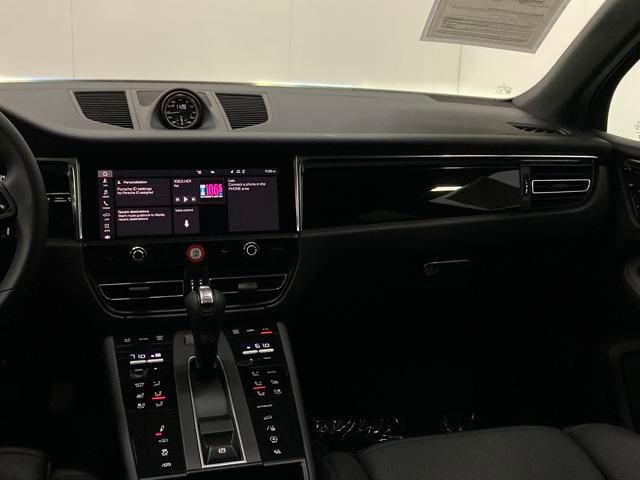 2025 Porsche Macan S