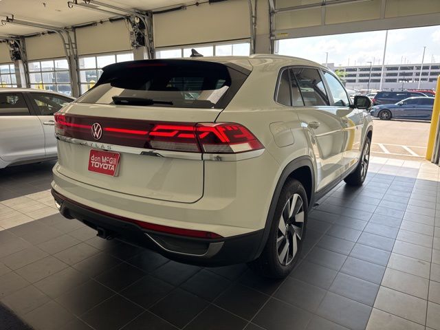 2025 Volkswagen Atlas Cross Sport 2.0T SE w/Technology  at Legacy Ford