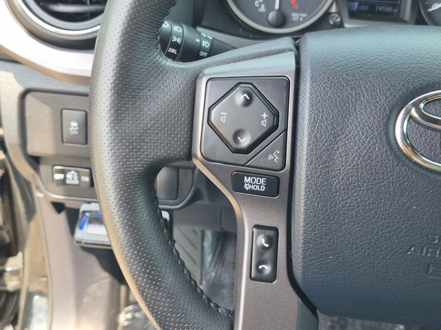 2020 Toyota Tacoma - Image 16