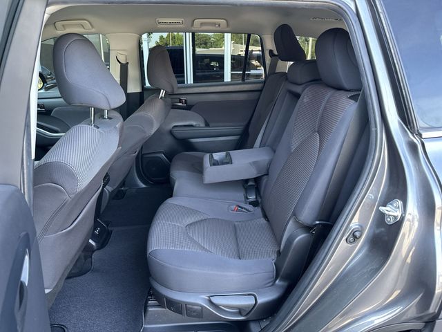 Used 2022 Gray Toyota LE image 22
