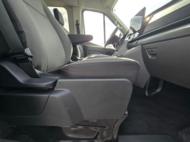 2025 Ford Transit-350 XLT:B02183