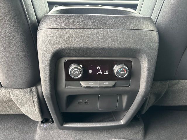 2027 Chevrolet Traverse LT - Photo 21