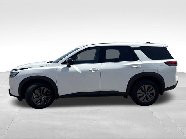 Certified Used 2025 White Nissan S image 5