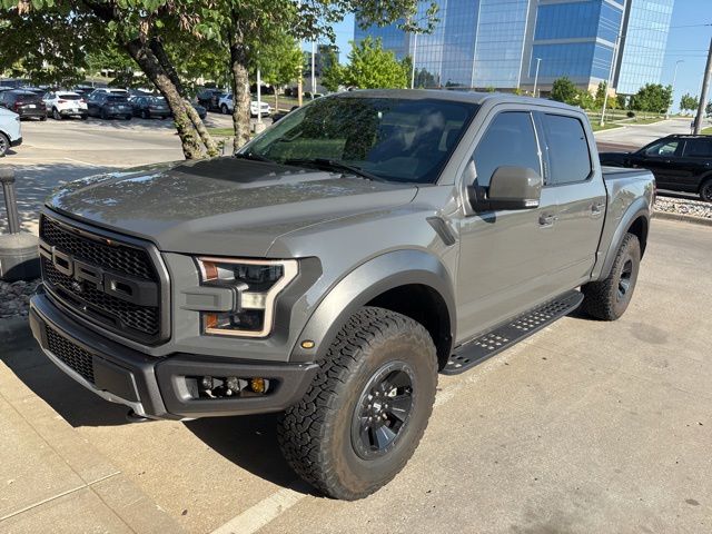 Used 2018 Ford F-150 Raptor with VIN 1FTFW1RG7JFC01049 for sale in Kansas City