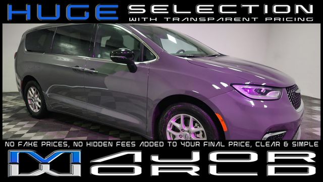 2025 Chrysler Pacifica Select FWD