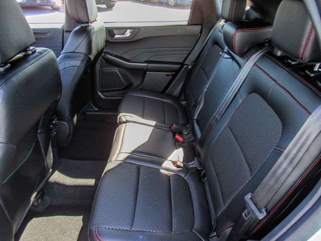 2026 Ford Escape ST-Line:167850