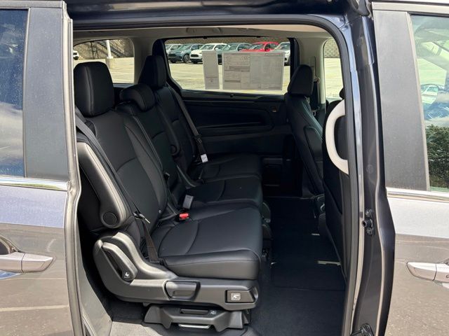 new 2026 Honda Odyssey car, priced at $42,076