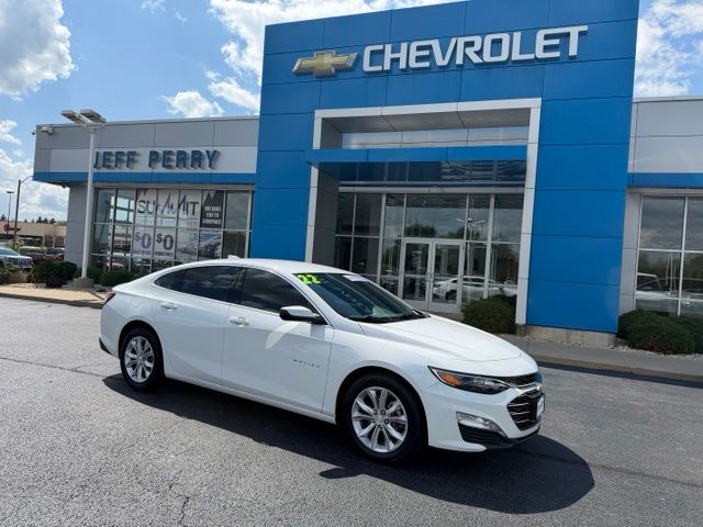 Summit White 2022 Chevrolet Malibu Sedan Front-Wheel Drive Continuously Variable Transmission