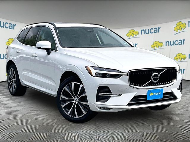 Crystal White 2022 Volvo XC60 B5 Momentum AWD SUV / Crossover All-Wheel Drive Automatic