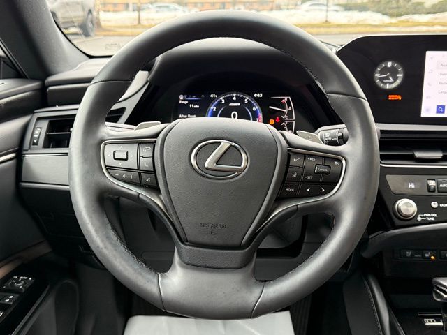 2023 Lexus ES