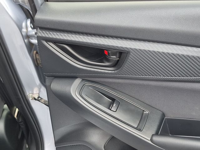 Used 2018 Silver Subaru 2.0i Premium image 30