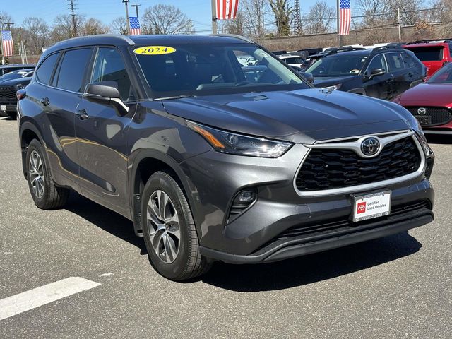 2024 Toyota Highlander XLE AWD