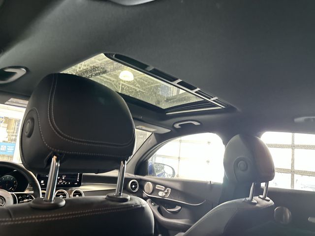 Certified Used 2023  Mercedes-Benz GLC 300 Coupe image 18