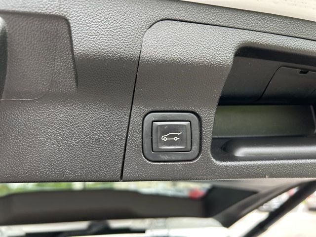 2019 GMC Acadia SLT-1 photo