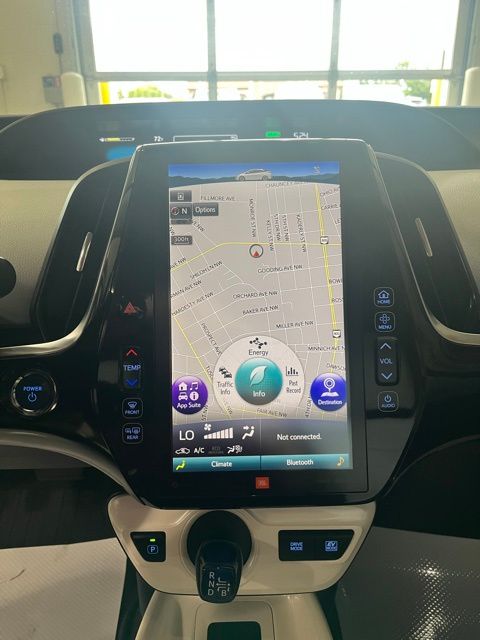 2018 Toyota Prius Four Touring photo