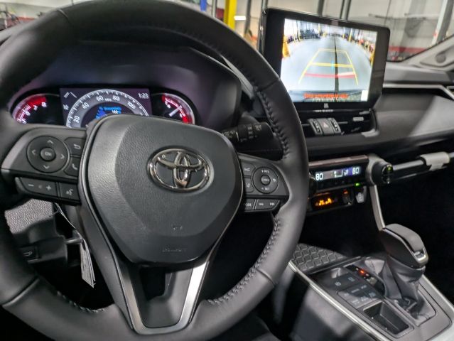 2024 Toyota RAV4 XLE Premium 30