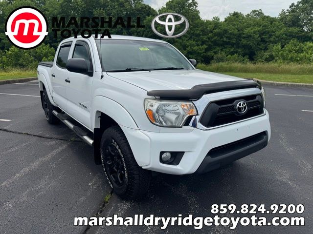Super White 2015 Toyota Tacoma Double Cab V6 4WD Pickup Truck Four-Wheel Drive 5-Speed Automatic