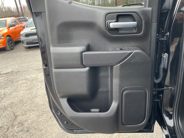 2020 Chevrolet Silverado 1500 Custom - Black exterior view 11