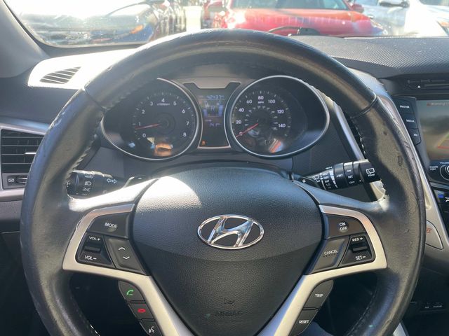 2012 Hyundai Veloster Base 26