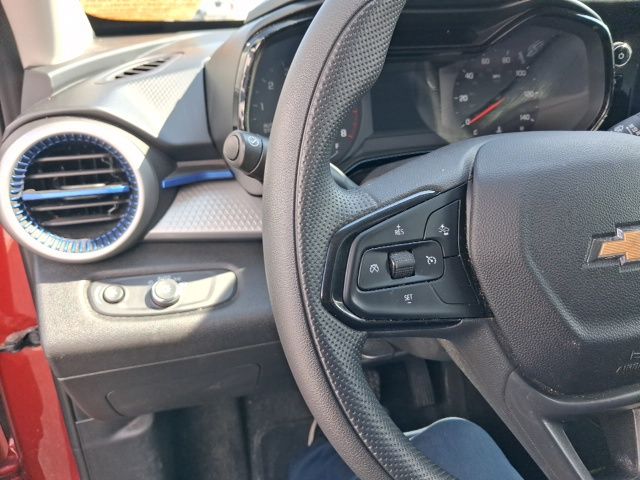 Used 2024 Chevrolet Trax SUV