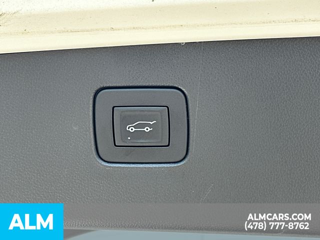 Used 2025 White Buick Sport Touring image 22