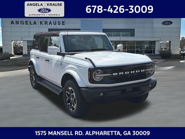 2026 Ford Bronco Outer Banks