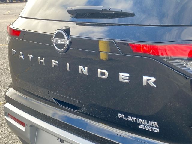 2024 Nissan Pathfinder Platinum 31