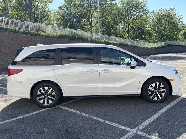 new 2026 Honda Odyssey car, priced at $42,508