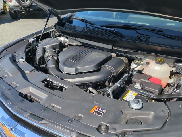 Used 2025 Gray Chevrolet LT image 26