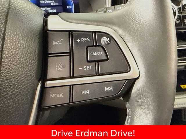 Used 2023 Toyota Highlander SUV