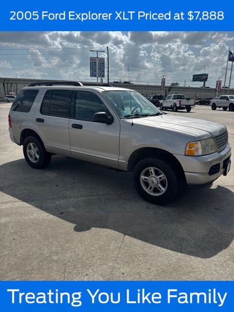 2005 Ford Explorer XLT V8