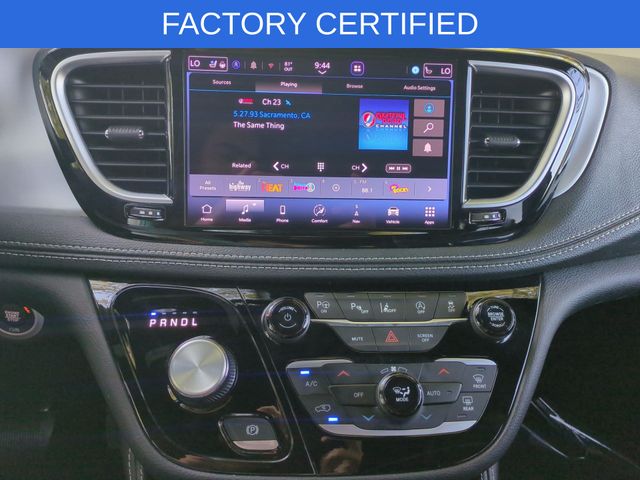 Used 2025 Black Chrysler Limited image 24