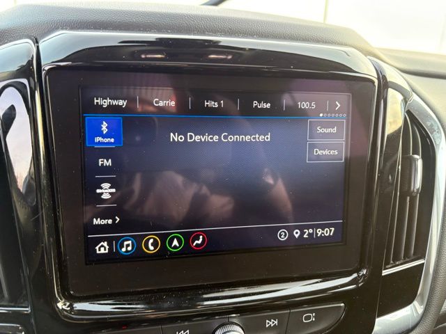 2021 Chevrolet Traverse RS