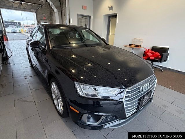 2019 Audi A4 quattro Premium Plus 45 TFSI