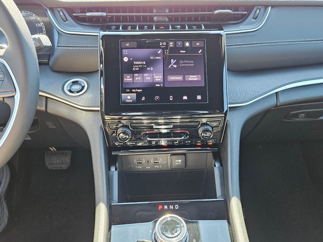 2025 Jeep Grand Cherokee L Laredo X 4x4