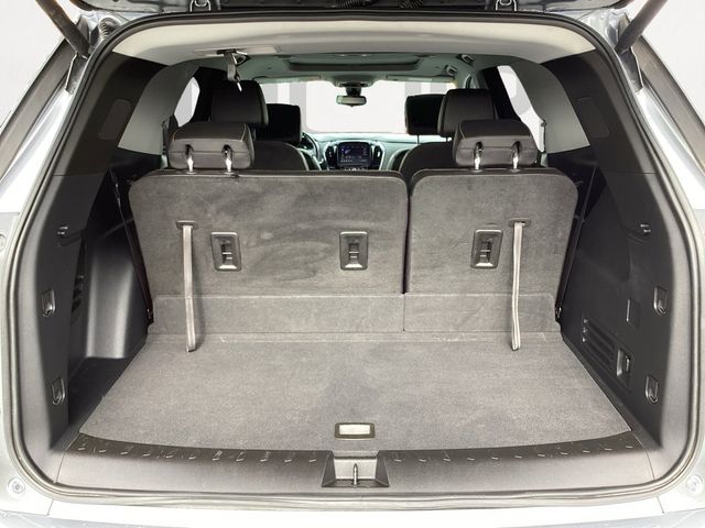 Used Car 2020 Chevrolet Traverse  Premier For Sale Under $30,000 In San Antonio, Texas