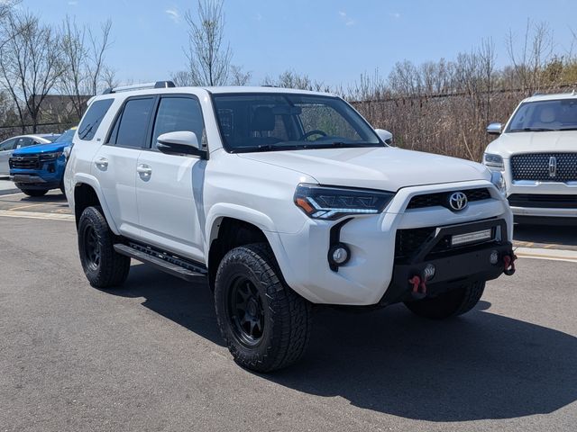 2019 Toyota 4Runner - Image 4
