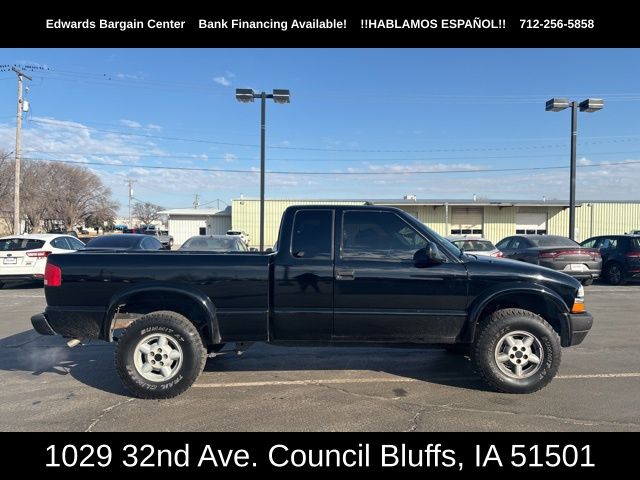 1998 Chevrolet S-10 LS Extended Cab 4WD