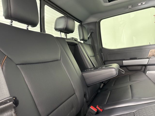 2025 Glacier Gray Metallic Tri-Coat Ford Super Duty F-250 SRW Lariat 4X4 Truck