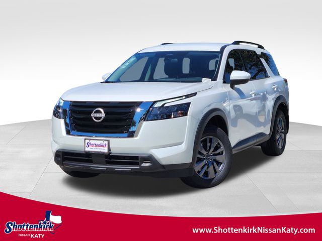 2025 Nissan Pathfinder SV's photo