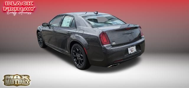 2023 Chrysler 300 Touring 25