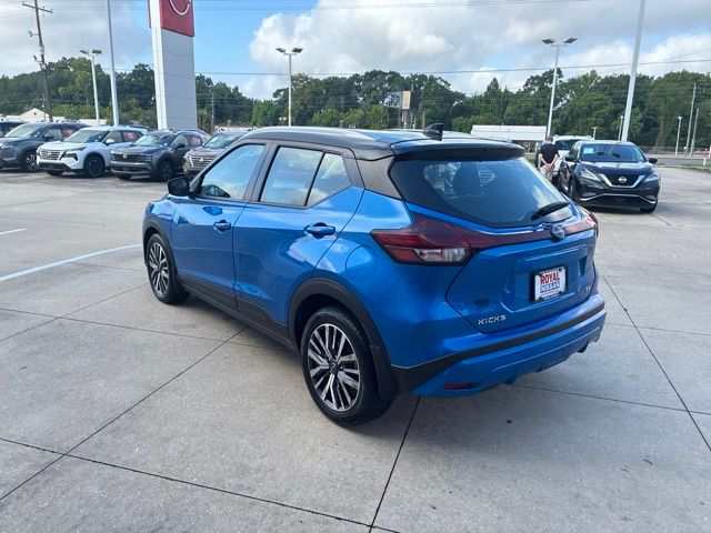 2023 Nissan Kicks SV - 4