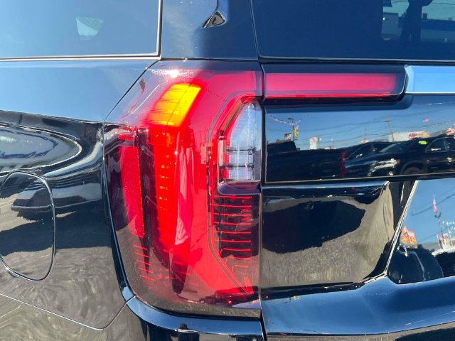 Used 2025 GMC Yukon XL SUV