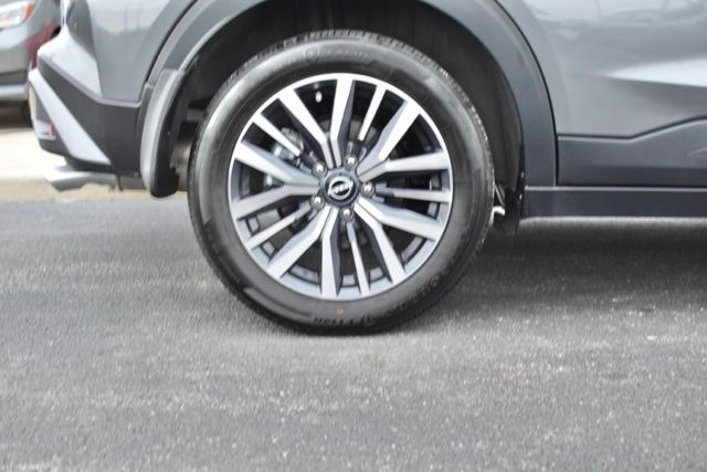 Used 2024 Nissan Kicks SV 4D Sport Utility