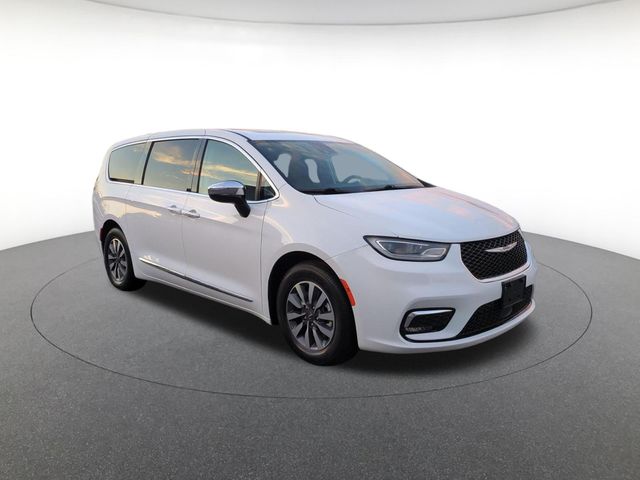 used 2023 Chrysler Pacifica Hybrid car, priced at $26,990