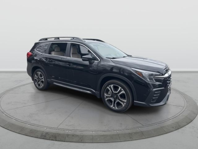 2023 Subaru Ascent Limited 7 Passenger's photo