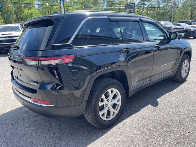2023 Jeep Grand Cherokee Limited - Diamond Black exterior view 7