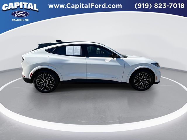 Used 2025 White Ford Premium image 9