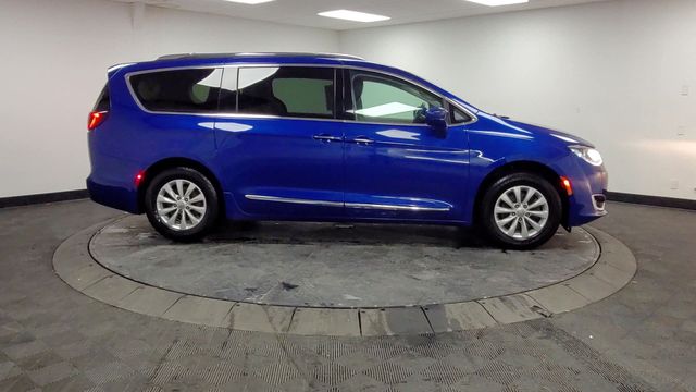 2019 – Chrysler – Pacifica